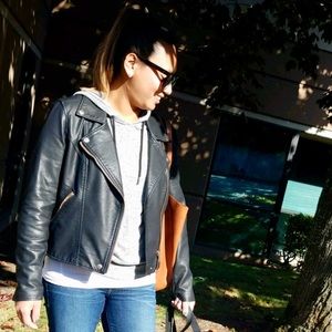 Meet your Posher, Monica